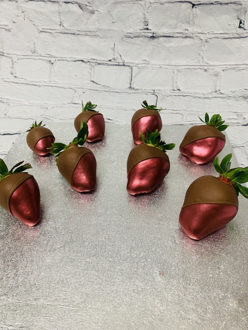 Rose Gold Milk Chocolate Covered Strawberries Box