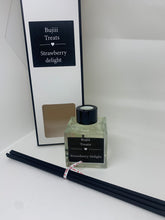 Load image into Gallery viewer, Luxurious Scented Reed Diffuser

