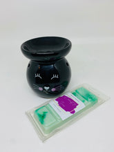 Load image into Gallery viewer, Black Cat Face Wax Burner
