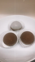 Load image into Gallery viewer, Luxury Hot Chocolate Bomb Balls Perfect Gift Box of 3, 4 or 6

